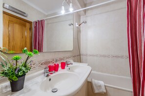 تجهيزات دش، مجففات شعر، مناشف