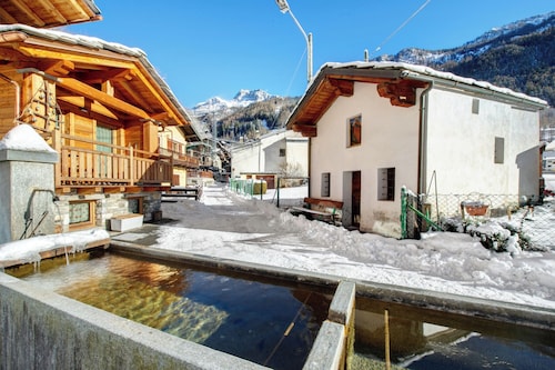 Studio 'Les Fleurs' with Wi-Fi