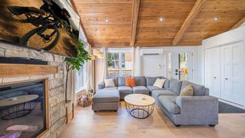 Smart-TV, peis og stereoanlegg