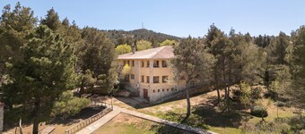 Country House 'Cabañas 7' with Mountain View, Shared Pool and Wi-Fi