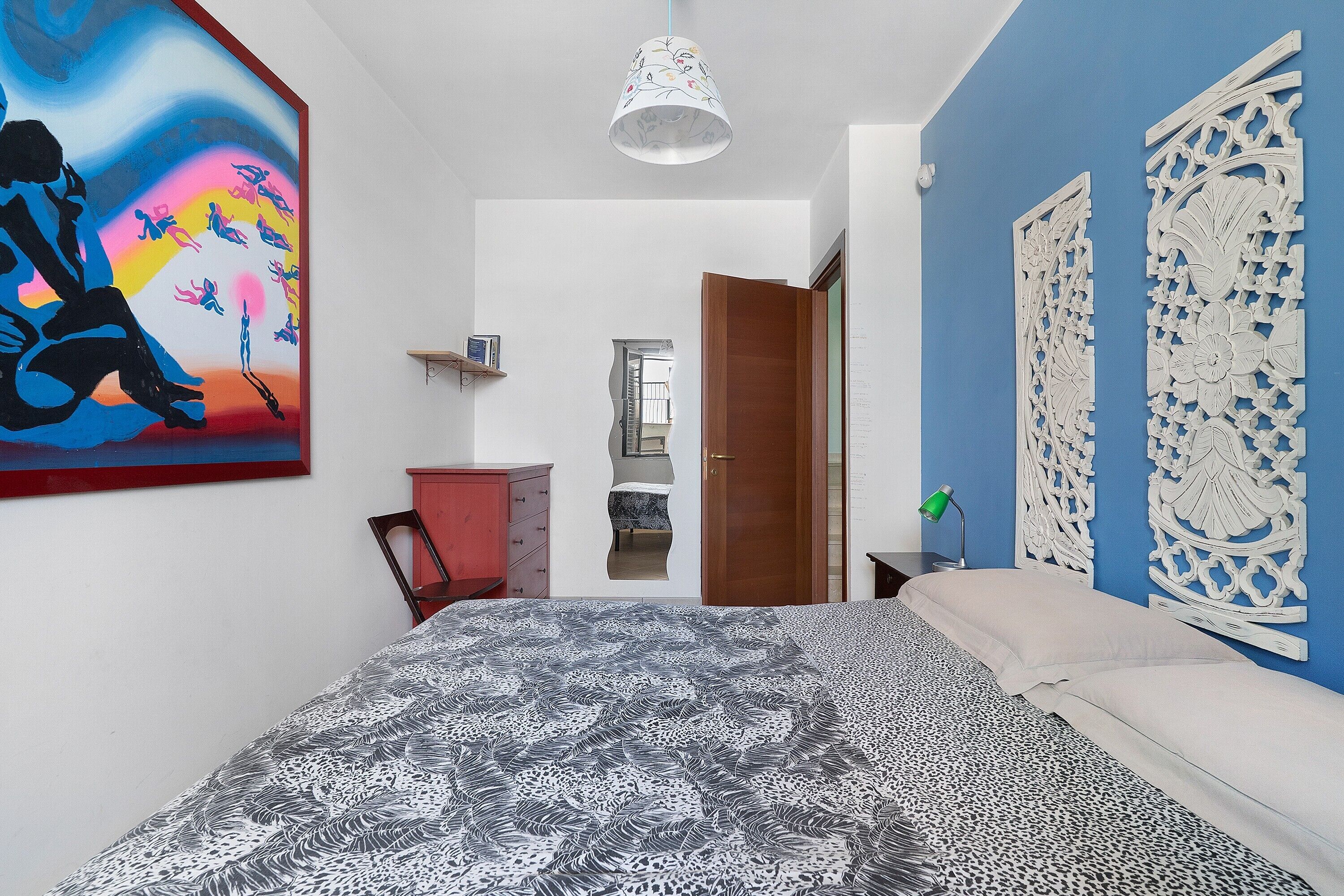 2 slaapkamers, een strijkplank/strijkijzer, gratis wifi, beddengoed
