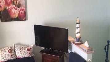 TV, lareira