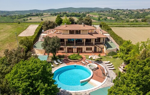 Amazing home in Gualdo Cattaneo (PG)