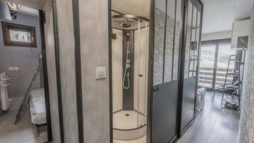 1 chambre, fer et planche Ă repasser, Wi-Fi gratuit