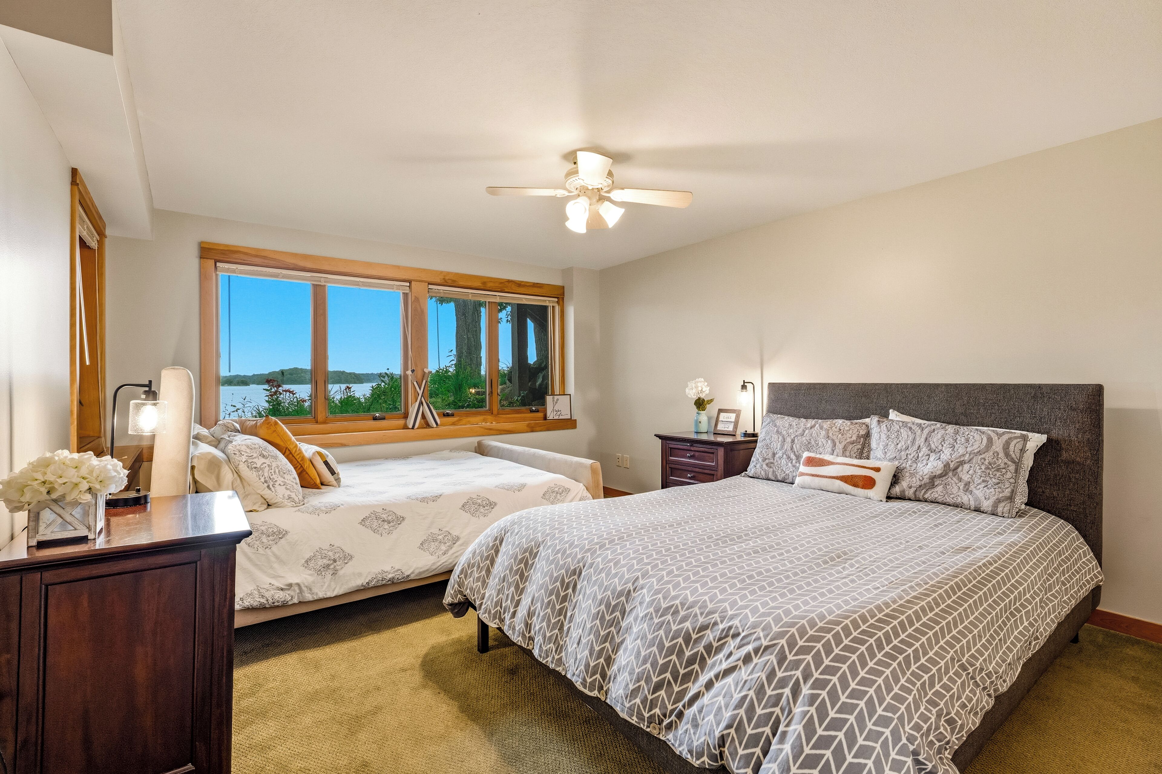 3 bedrooms, desk, iron/ironing board, WiFi
