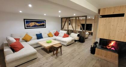 5* luxury chalet 142m2 with jacuzzi & sauna in the village center
