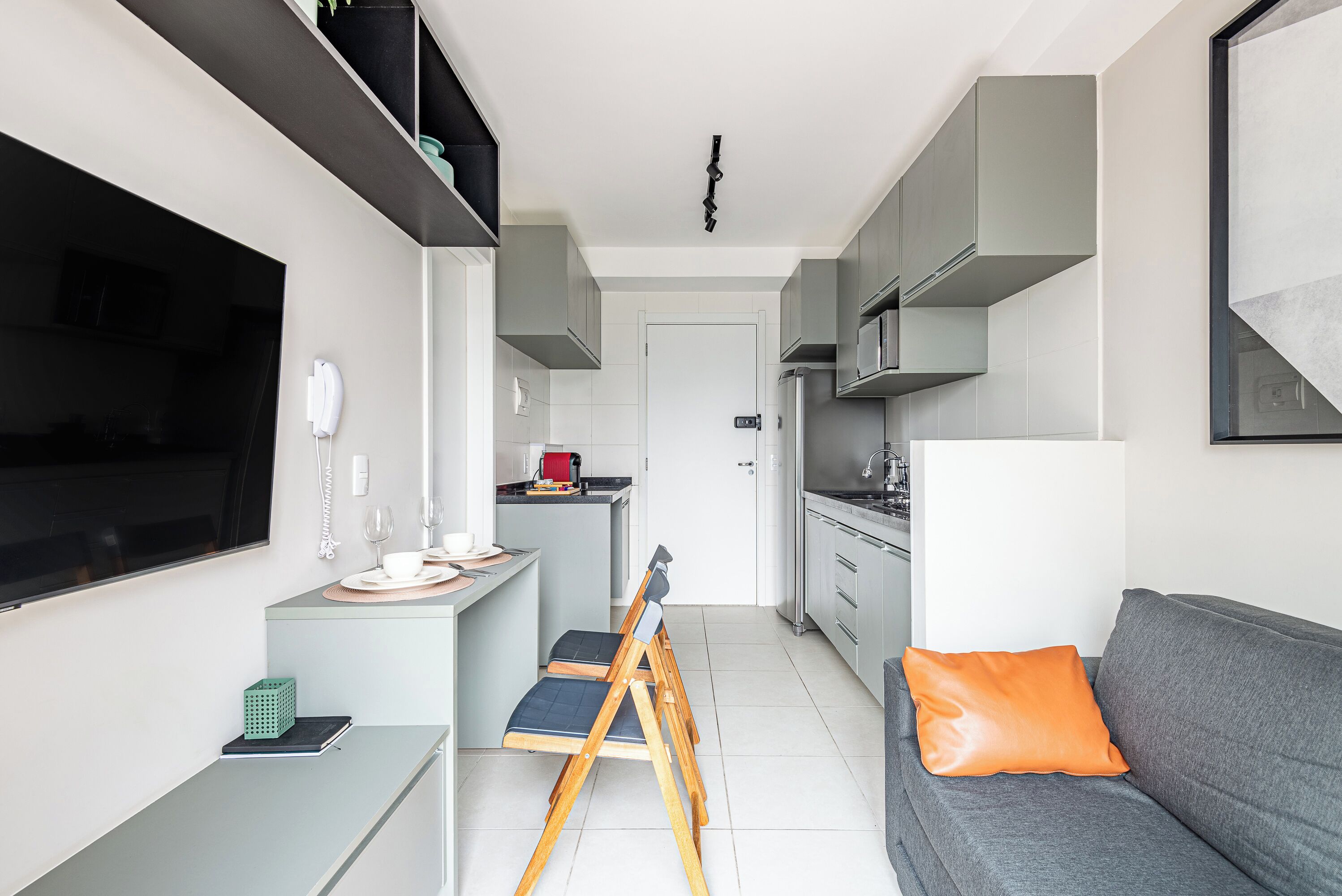 Standard-Apartment, Flussblick | Wohnbereich