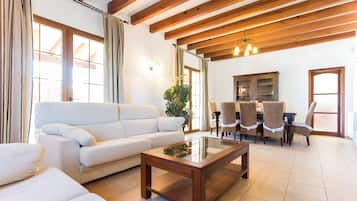 Télévision, lecteur de DVD, chaßne hi-fi