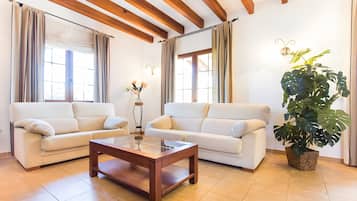 Télévision, lecteur de DVD, chaßne hi-fi