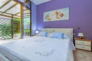 1 chambre, fer et planche à repasser, Wi-Fi gratuit, draps fournis