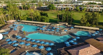 Marriott Suite in Palm Desert for Coachella April 17-20 - 4 nights, Sleeps 4