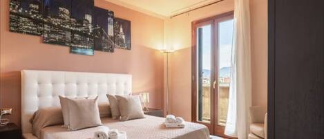 1 多间卧室、免费 WiFi、床单