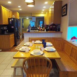 Dining -  BuffaLove House with Huge yard, Games and Centrally Located! (West Seneca)