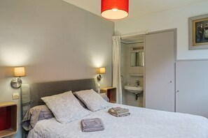 3 makuuhuonetta, ilmainen Wi-Fi, vuodevaatteet