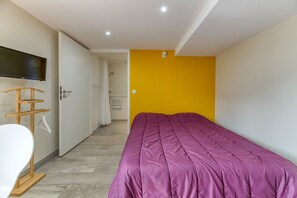 1 chambre, accès au Wi-Fi (inclus), literie fournie