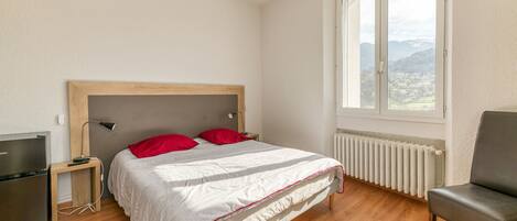 1 bedroom, free WiFi, wheelchair access