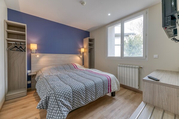 2 bedrooms, free WiFi, bed sheets, wheelchair access