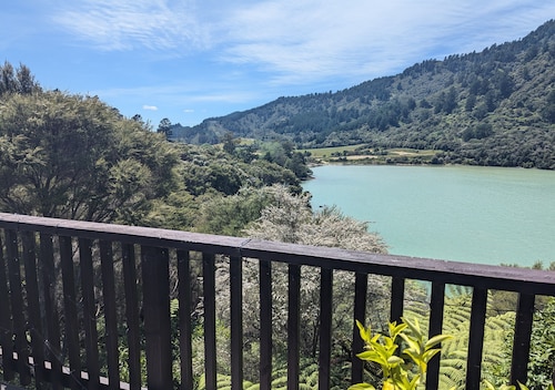 Serenity, Comfort and Peace in the gorgeous Marlborough Sounds