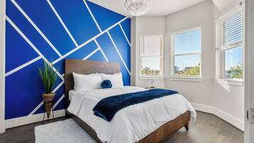 3 bedrooms, desk, iron/ironing board, free WiFi