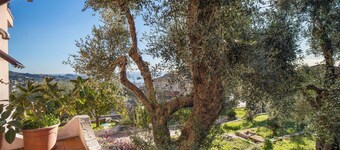 Villa 'In Collina Vista Mare' with Sea View, Private Terrace and Private Garden