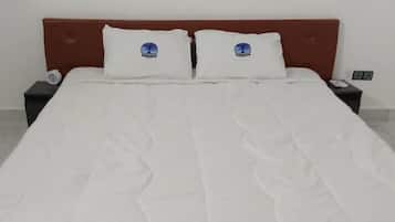 1 bedroom, desk, laptop workspace, blackout drapes