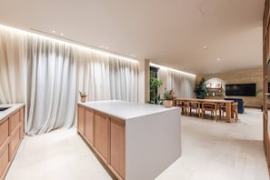 House | 6 bedrooms - Jerina Mansion 6BR Villa With Private Pool (Petrele)