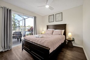 4 chambres, fer et planche à repasser, lit parapluie, Wi-Fi gratuit