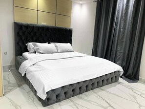 4 chambres, fer et planche Ă repasser, Wi-Fi, draps fournis
