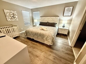 7 bedrooms, iron/ironing board, WiFi, bed sheets