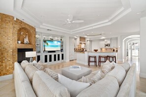 Smart TV, fireplace, offices - Modern, Luxury Beach House w/ Pool & Hot Tub on Bonita Beach (Bonita Springs)