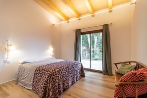 2 chambres, bureau, fer et planche à repasser, Wi-Fi gratuit