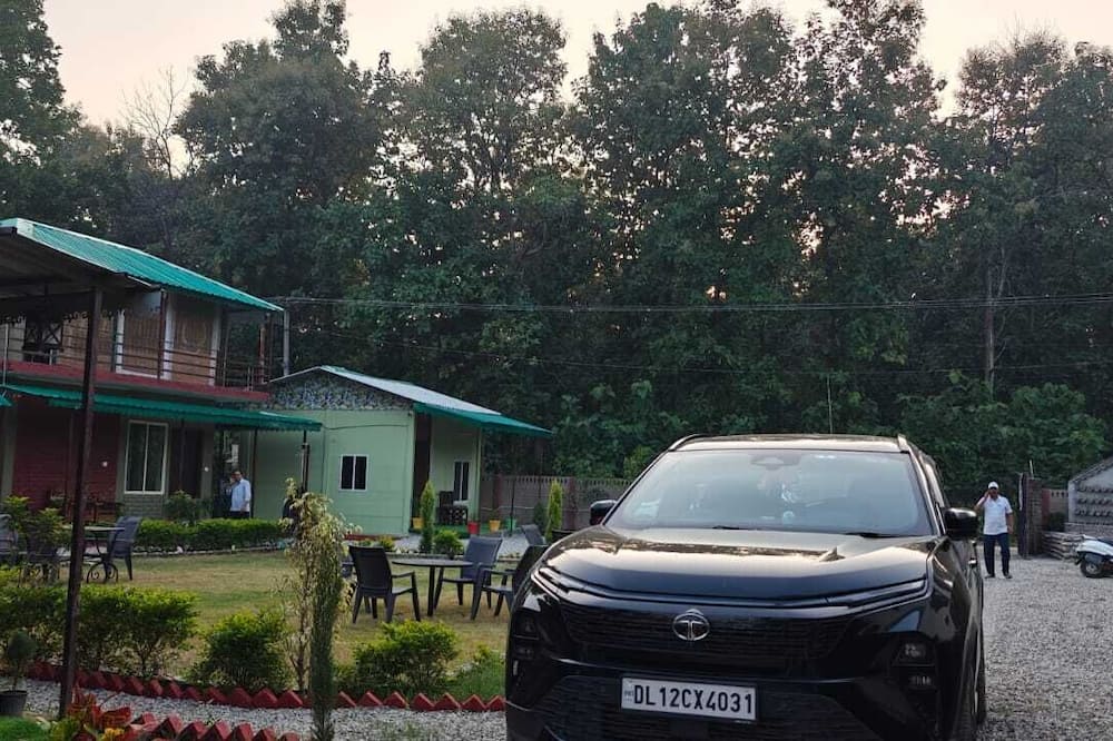 Corbett Sunrise India Homestay By Eiyuu Hotels