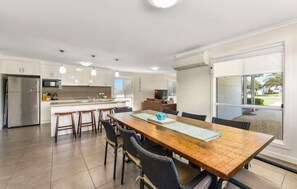 Dining - Holiday home ready for you to make memories. Fantastic location. (Robe)