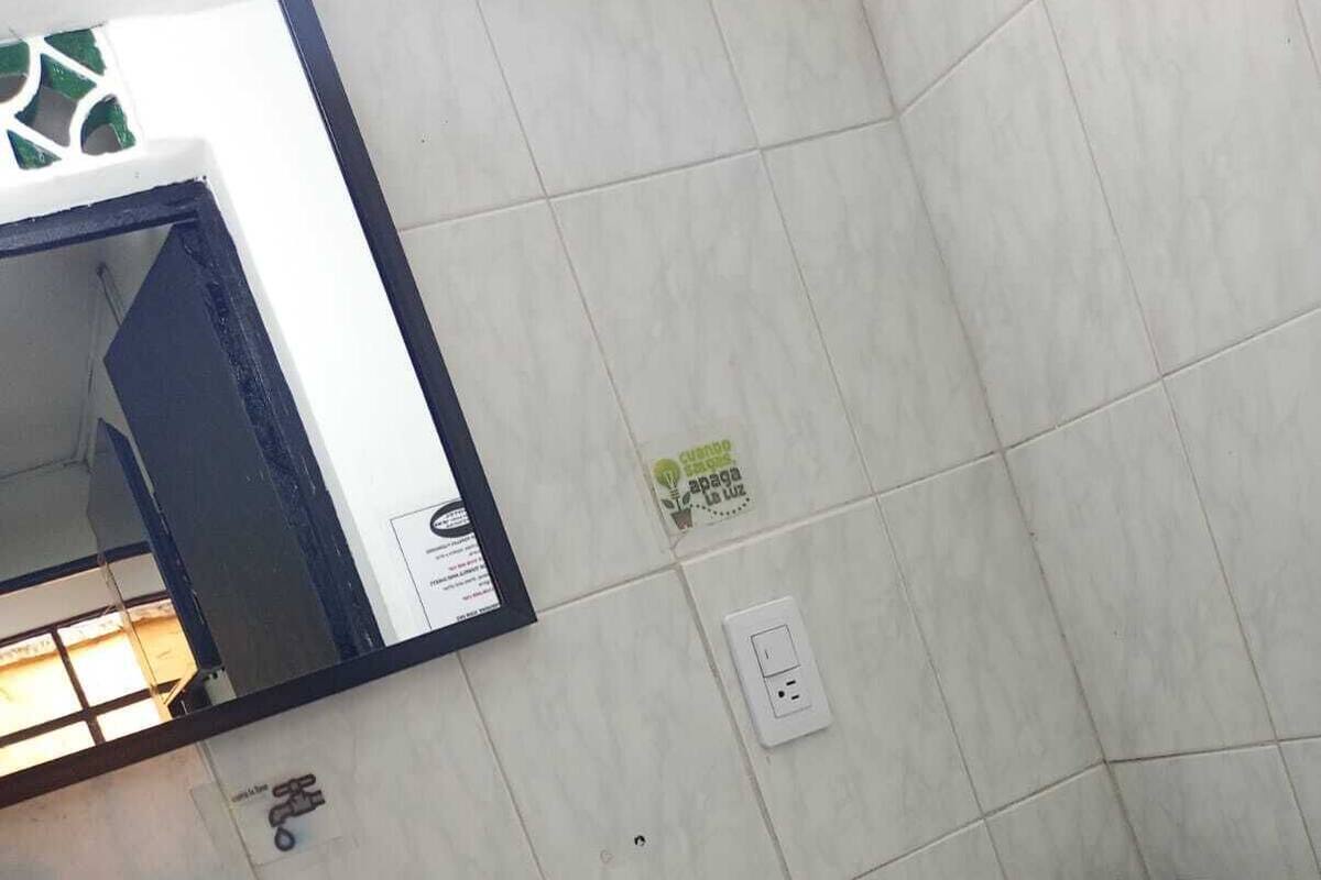 Deluxe Triple Room | Bathroom