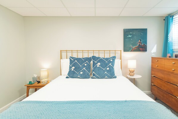 1 bedroom, iron/ironing board, WiFi, bed sheets