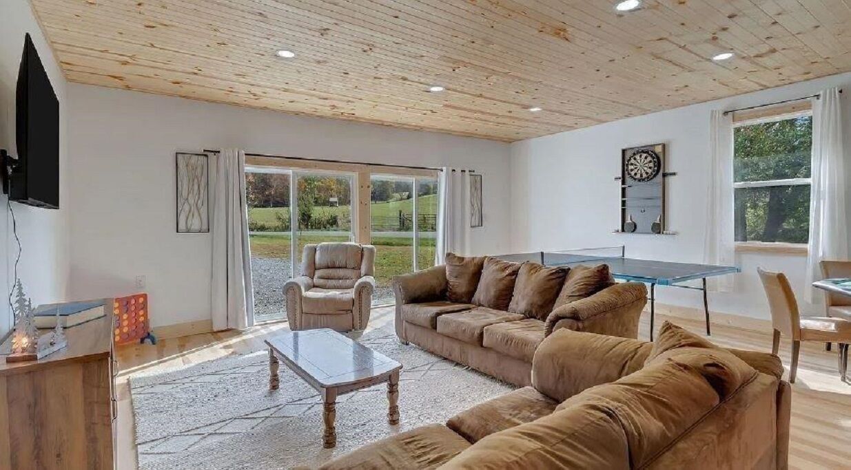 智能电视、办公室