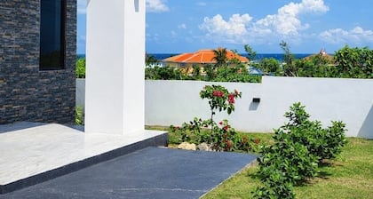 Modern Oceanview Villa. All Bedrooms with Private Bathrooms. Private Pool