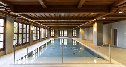 Apartment With Balcony/terrace