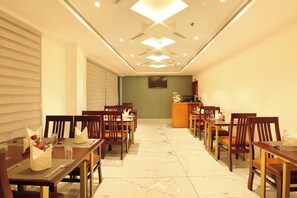 Restaurant - HOTEL DIAMOND FORT (Karunagappally)