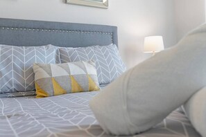4 bedrooms, desk, iron/ironing board, travel cot