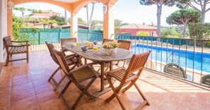 Outdoor dining - Casa Margarita with private swimming pool and parking space (Calonge)