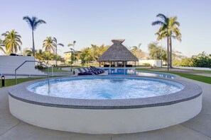 Pool - Casa Azul New 2BR, Deluxe Apt w/Great Views, Pool & Jacuzzi (Nuevo Nayarit)