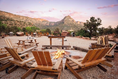 Cozy campground with WiFi and AC in charming Hildale