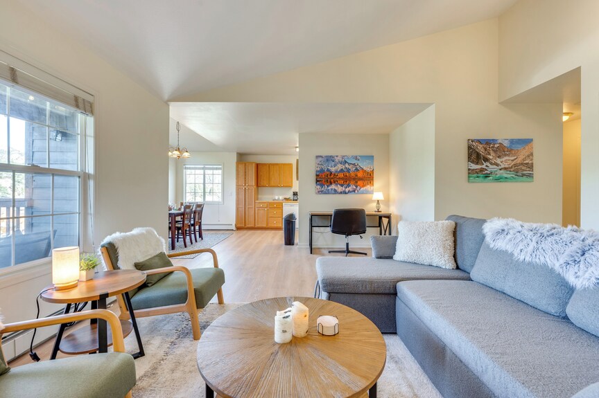 Walk To Downtown: Mountain-view Estes Escape - Estes Park, CO