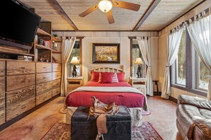 5 室のベッドルーム、デスク、旅行用ベビーベッド、WiFi (無料)