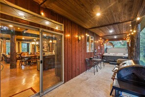 屋外ダイニングエリア