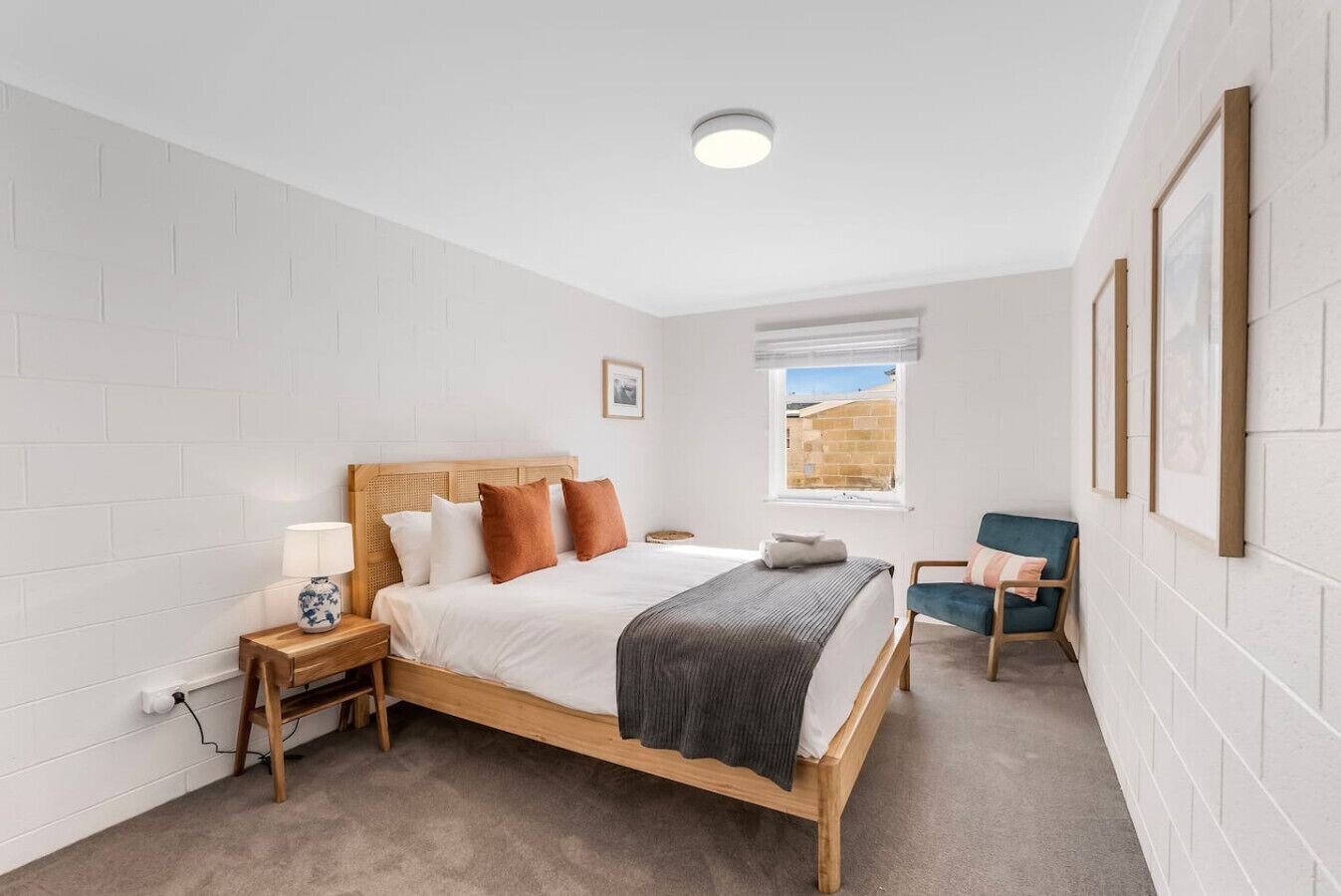 2 makuuhuonetta, työpöytä, silitysrauta/-lauta, Wi-Fi