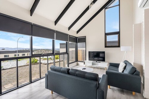 Expansive River-View Oasis