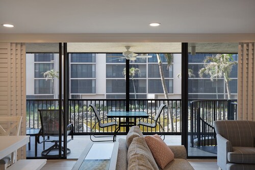 Stunning Sundial Resort Residence with Den and Private Cabana