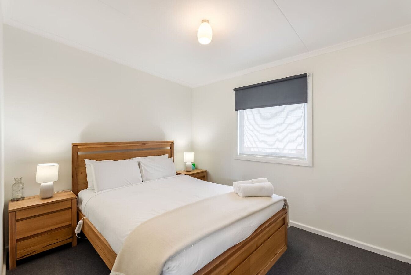 4 habitaciones, tabla de planchar con plancha, cuna de viaje y wifi 